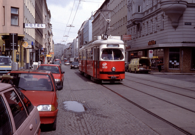 Wien Wiener Linien Sl N E1 4653 Sgp 1967 Ii Leopoldstadt Taborstrasse Grosse Stadtgutgasse Am 18 Marz 00 Scan Eines Bahnbilder De