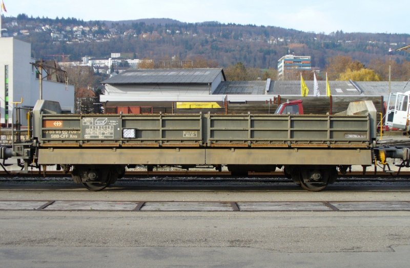 Xns 40 85 956 0 709-9 SBB Baudienstwagen im SBB Gterbahnhof von Biel - Bienne am 25.11.2006