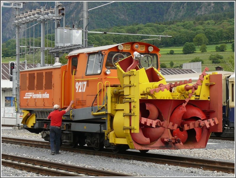 Xrot 9217 in Untervaz. (25.05.2008)