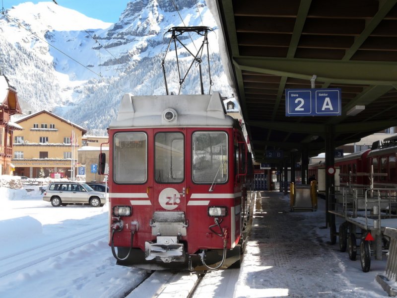 zb - Zahnrad Triebwagen BDeh 4/4 1  im Bahnhof von Engelberg am 15.02.2009