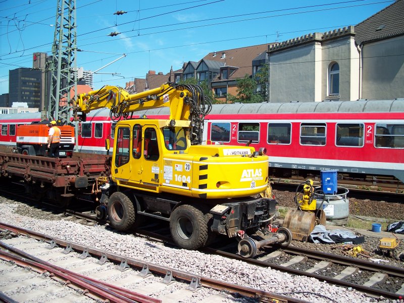 Zweiwegefahrzeug in Hannover Hbf (6.8.2007)